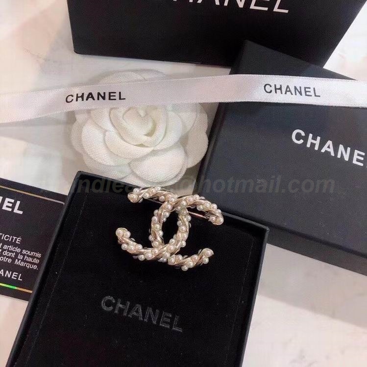 Chanel Brooch 27